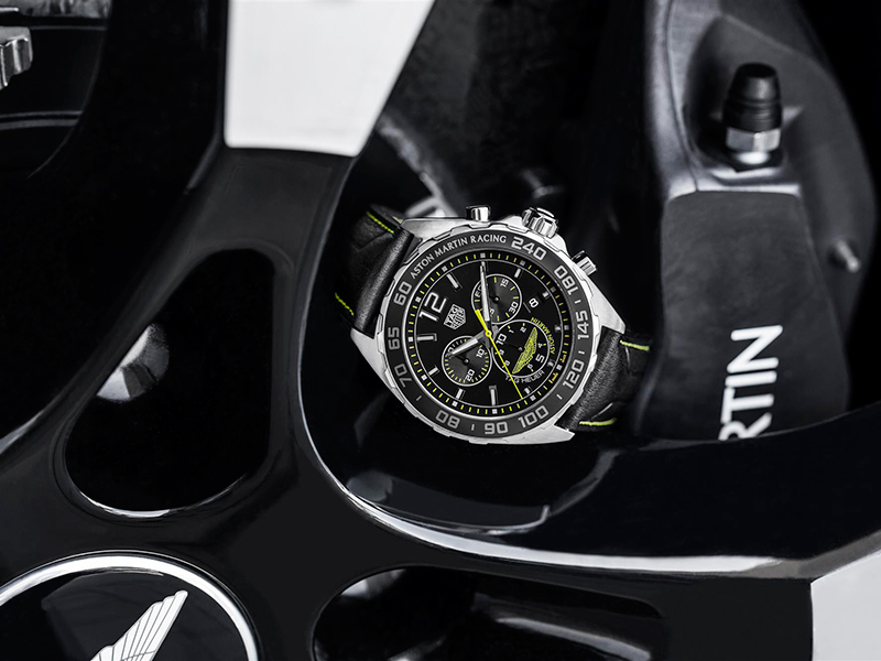 TAG Heuer Carrera Calibre Heuer 01 Aston Martin Special Edition - تحفة فنيّة فاخرة تنطلق في العالم